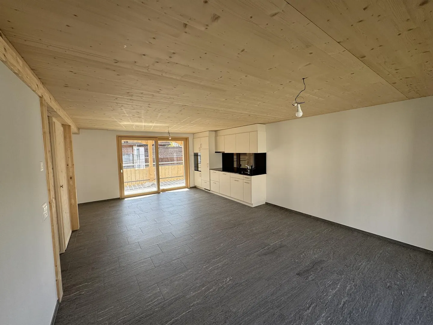 Appartement 3.5 pièces - Photo 2 sur 7