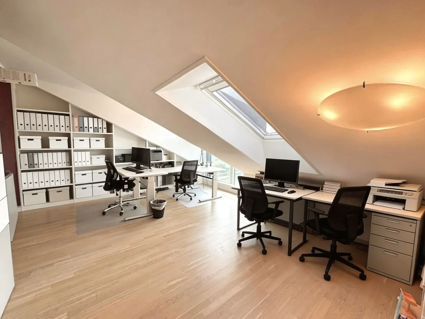 SPACIOUS FAMILY HOME IN A PRIVILEGED LOCATION - Photo 5 of 11