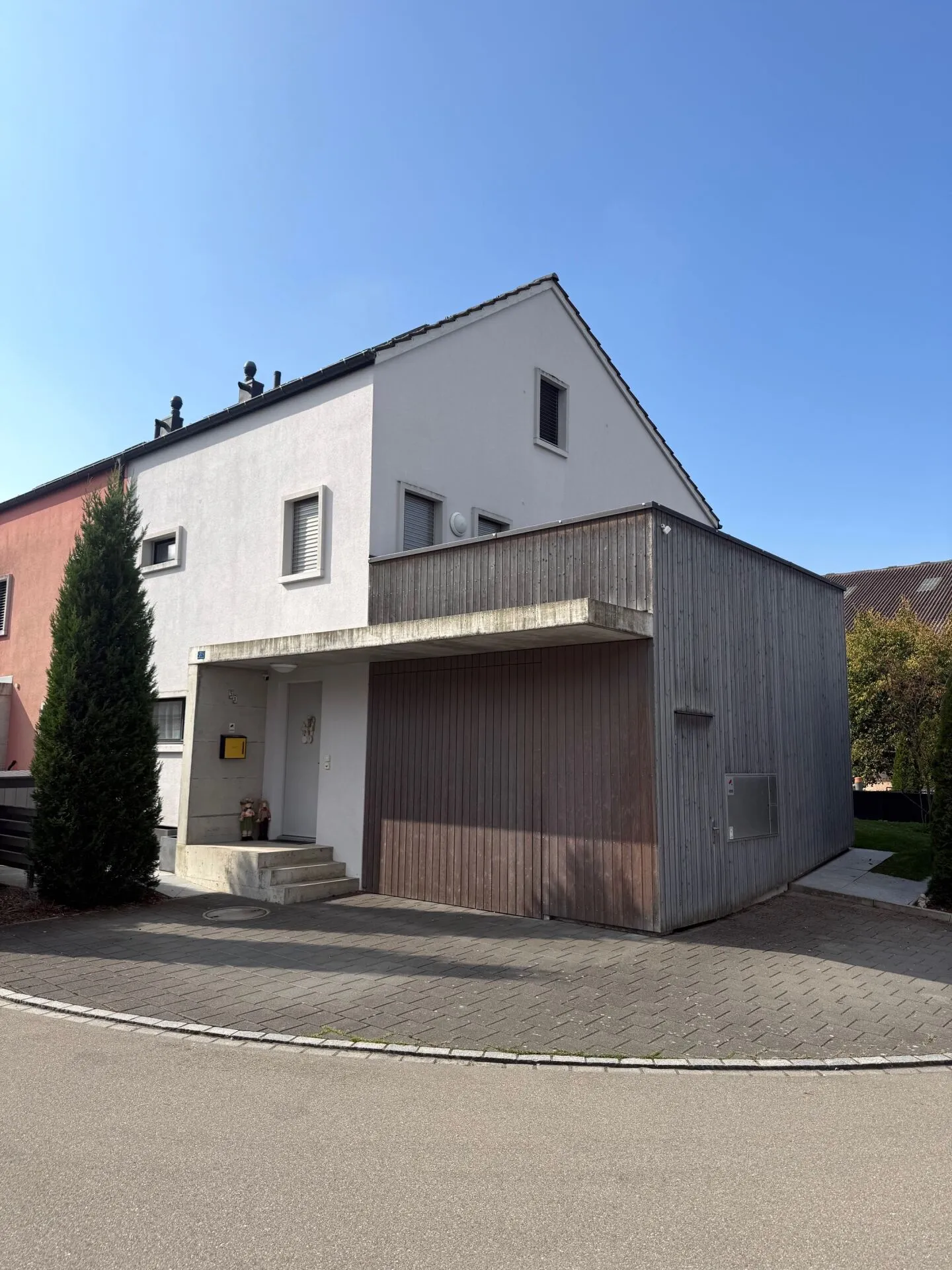 SPACIOUS FAMILY HOME IN A PRIVILEGED LOCATION - Photo 10 of 11