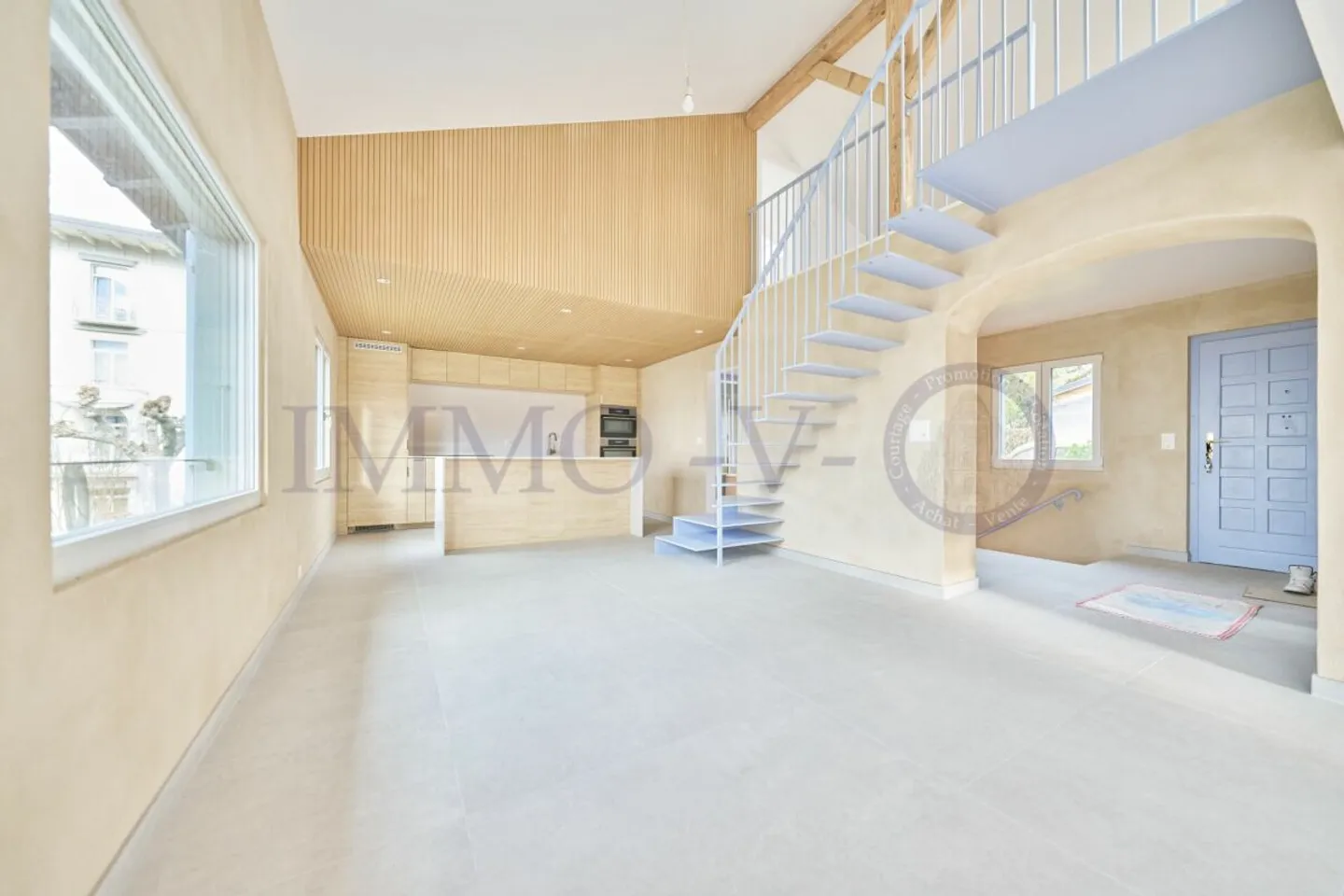 Renovierte Immobilie mit großem Garten und Seeblick - 5P + Studio - Foto 3 von 20