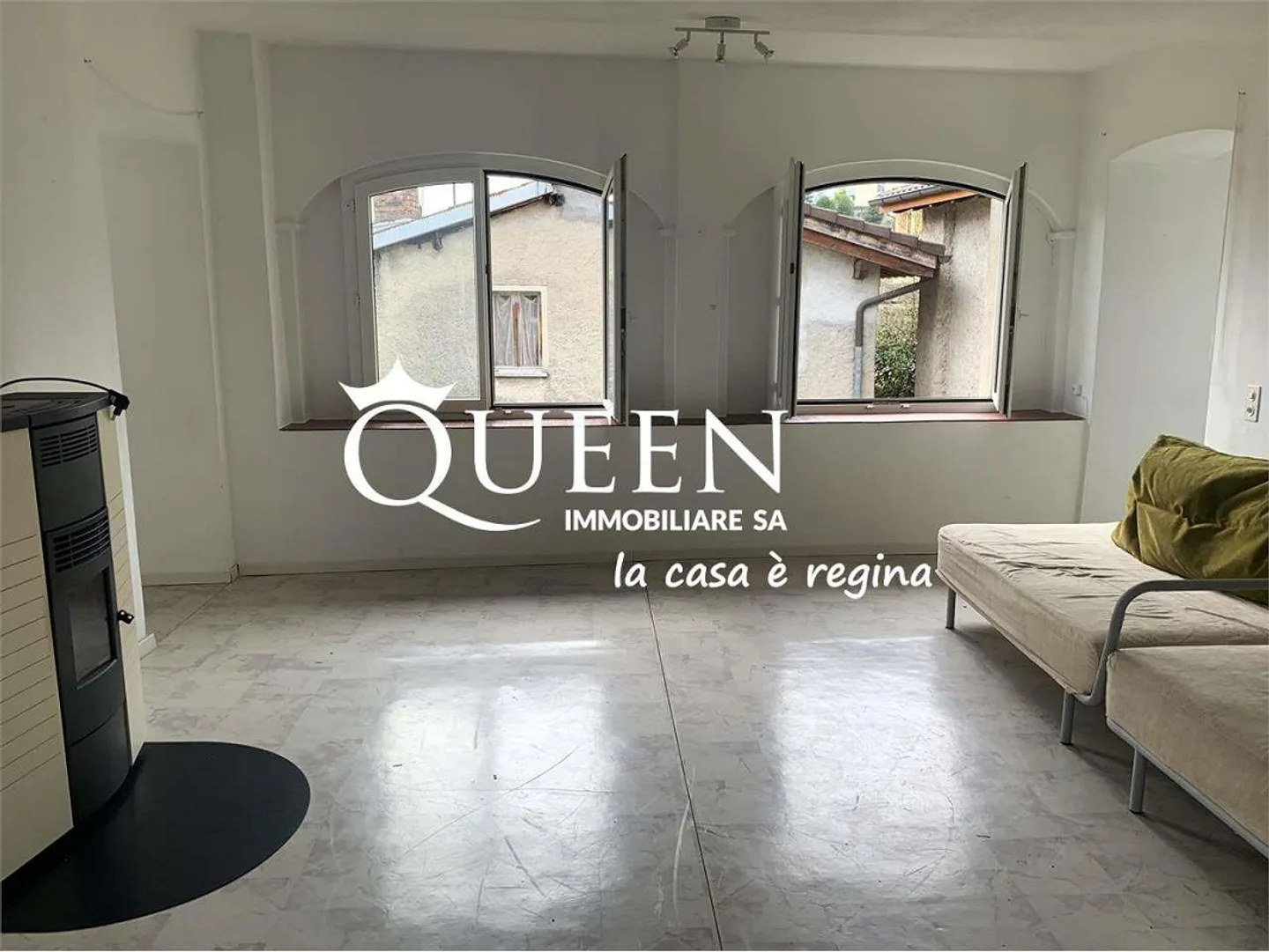 Novaggio : Maison avec 8 pièces, 308 m², au centre avec terrain attenant de 195 m² - Photo 4 sur 12