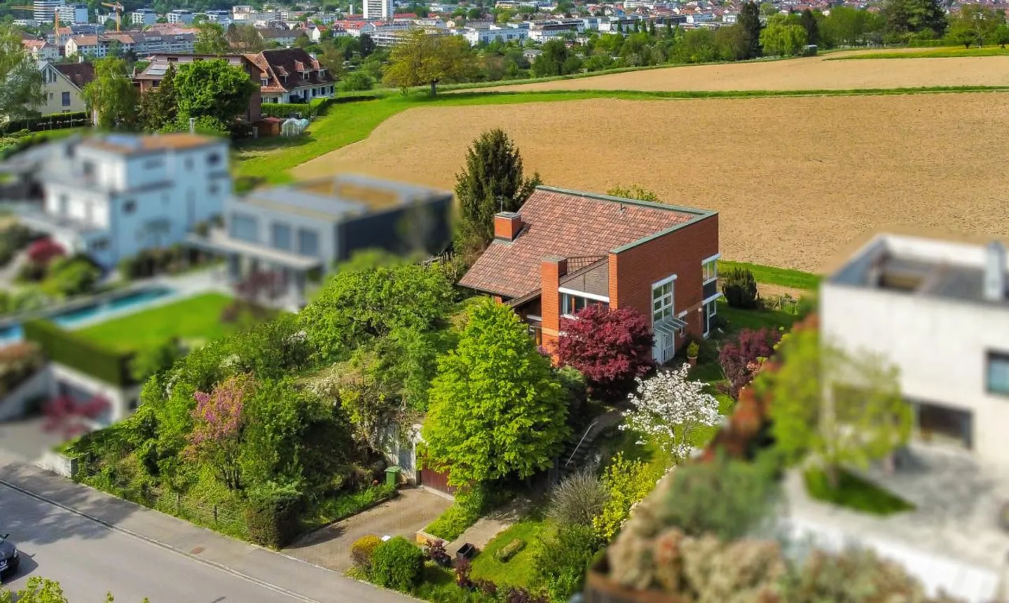 Votre nouveau chez-vous à la limite de la zone de construction à Riehen - Photo 1 sur 13