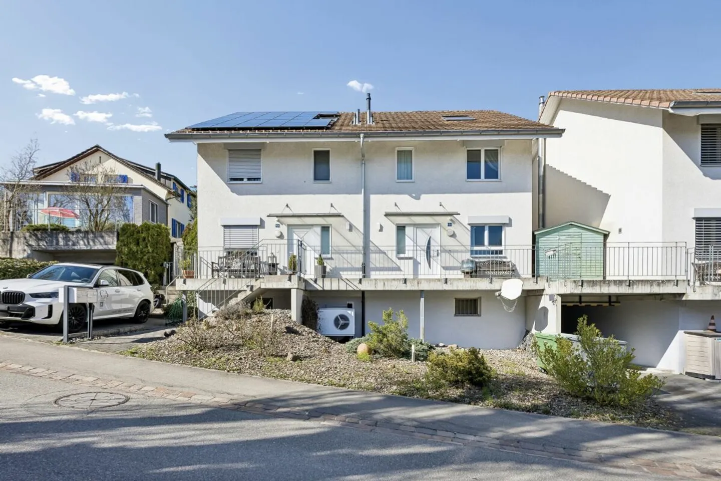 Semi-Detached House in Neuenhof - Family-Friendly, Practical and Central - Photo 1 of 21