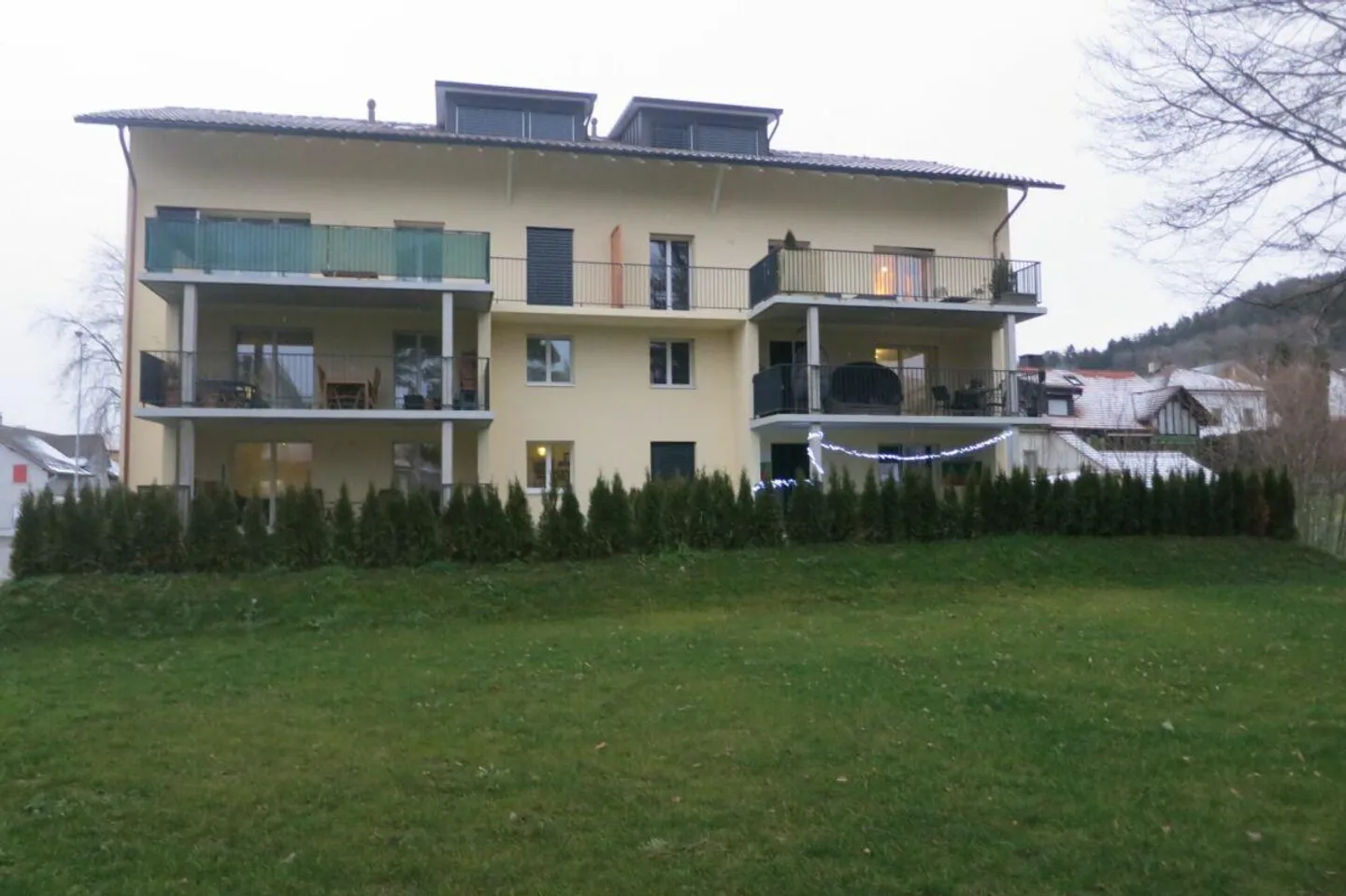 Cozy 2-room attic apartment with modern expansion - in the idyllic Balterswil - Photo 4 of 4