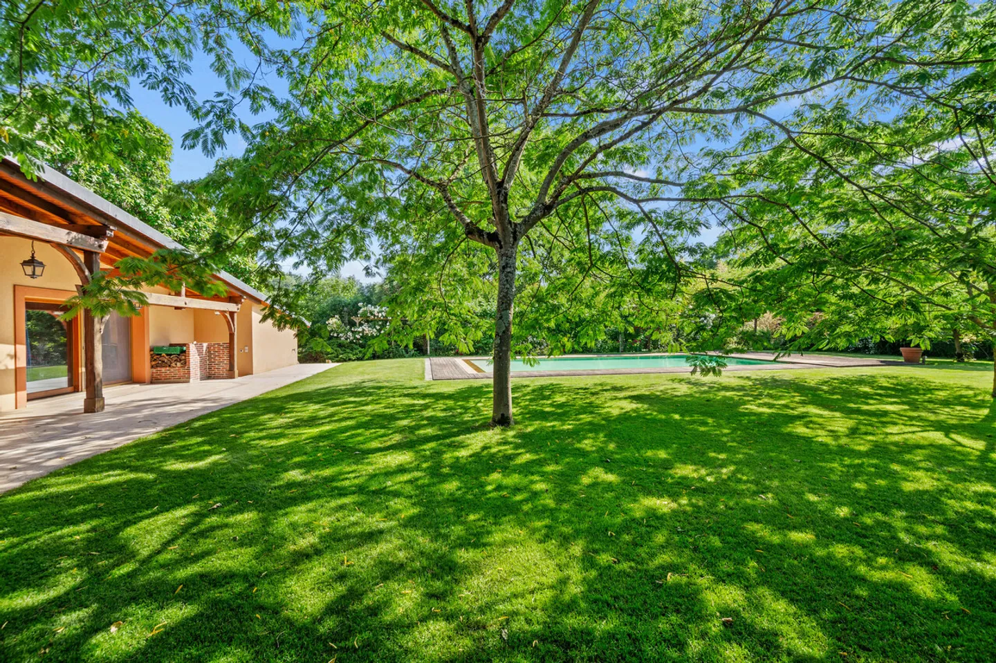 Exceptional property of 2 hectares, pond, river, near Lausanne - Photo 14 of 16