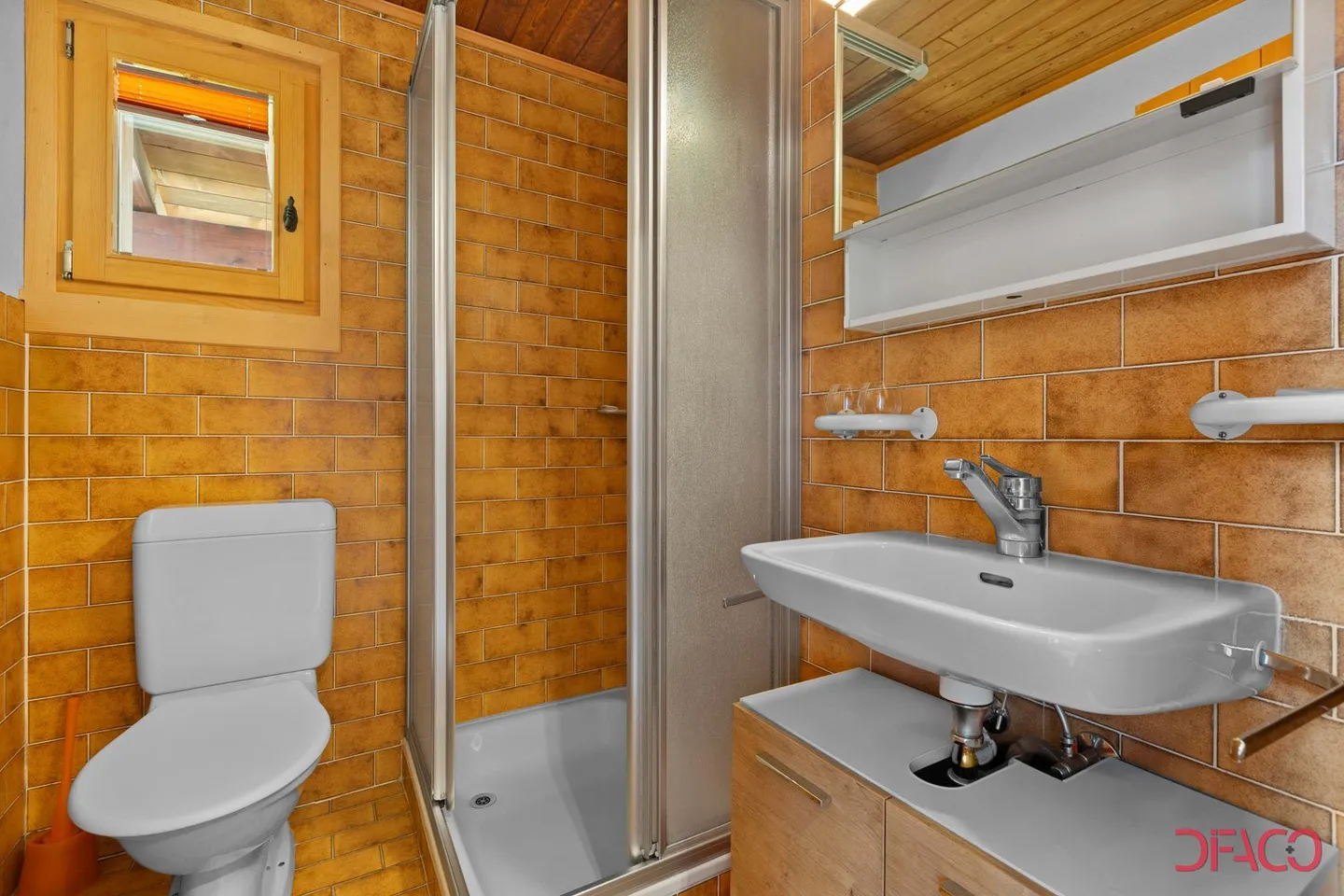 Weekly Rental - CHALET Les Bartavelles - Photo 10 of 17