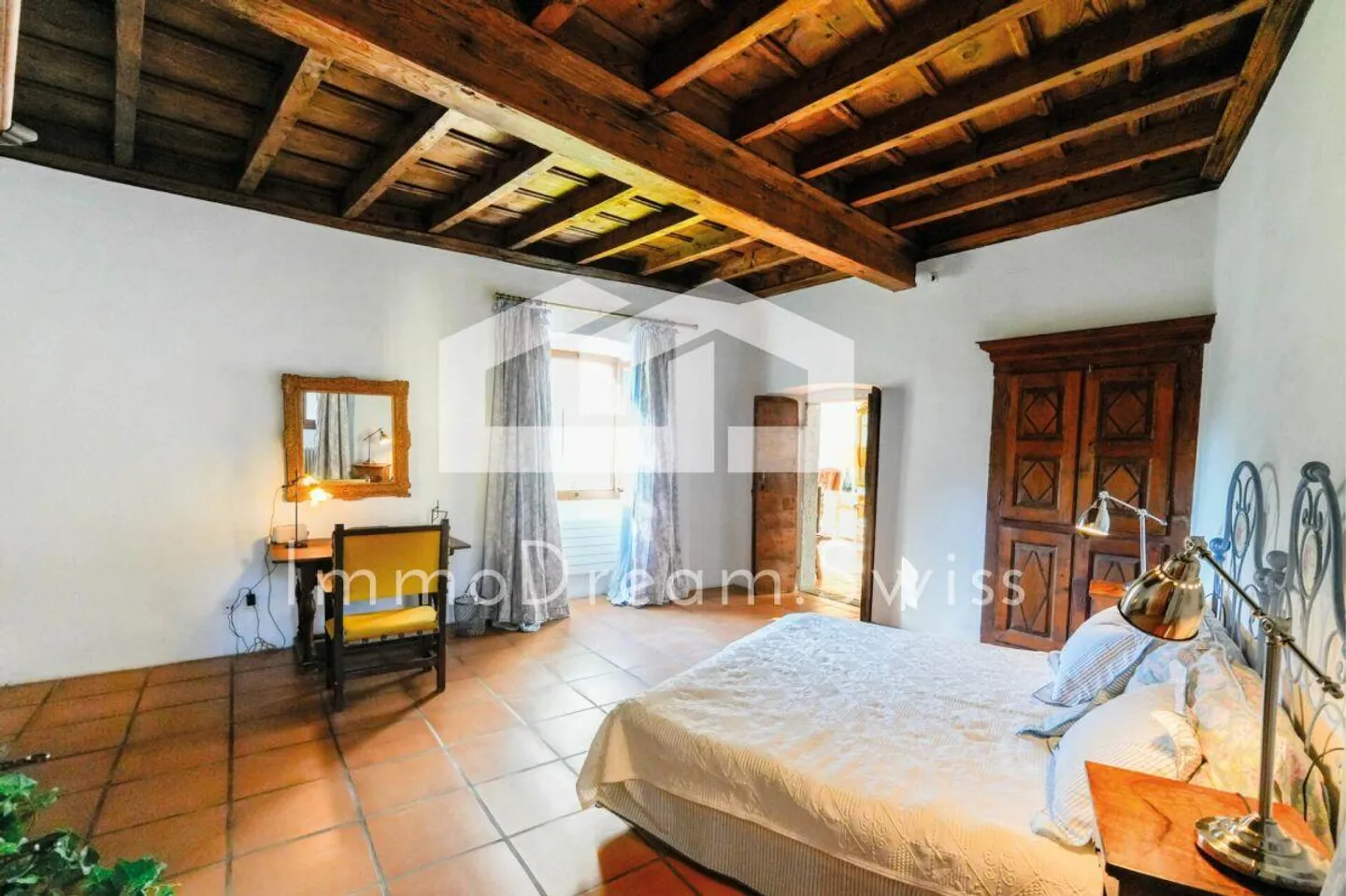 Casa patrizia del 1680 con cortile romantico, con permesso di seconda residenza - Foto 7 di 13