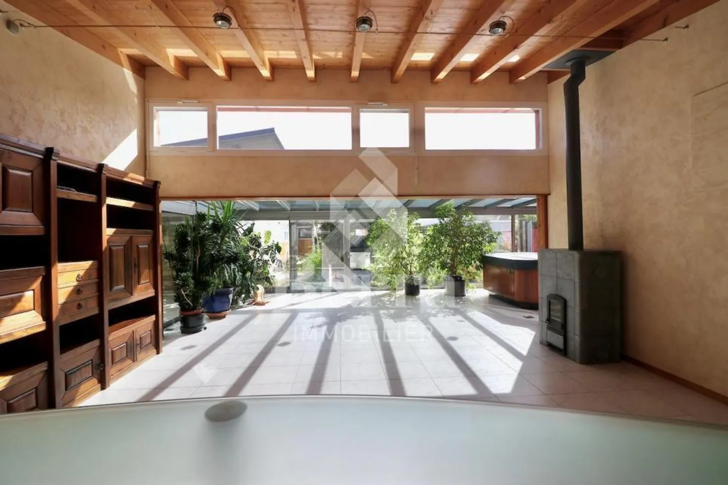 Equestrian-Anwesen mit eigenem Haus in der Rhône-Ebene - Foto 5 von 13