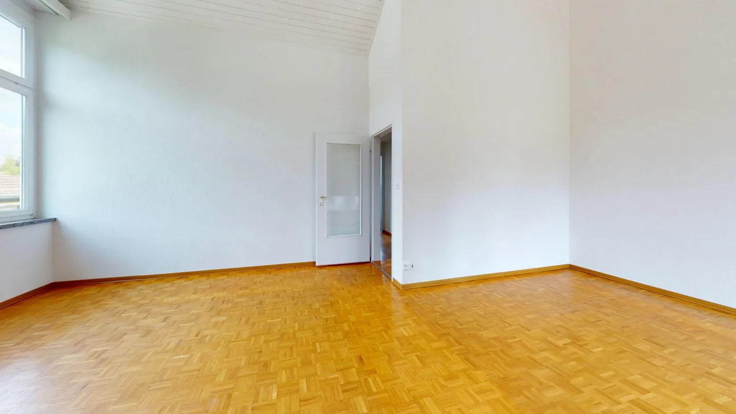 Vivre dans le vert, à 5 minutes de la ville - Appartement partiellement rénové - Photo 7 sur 13