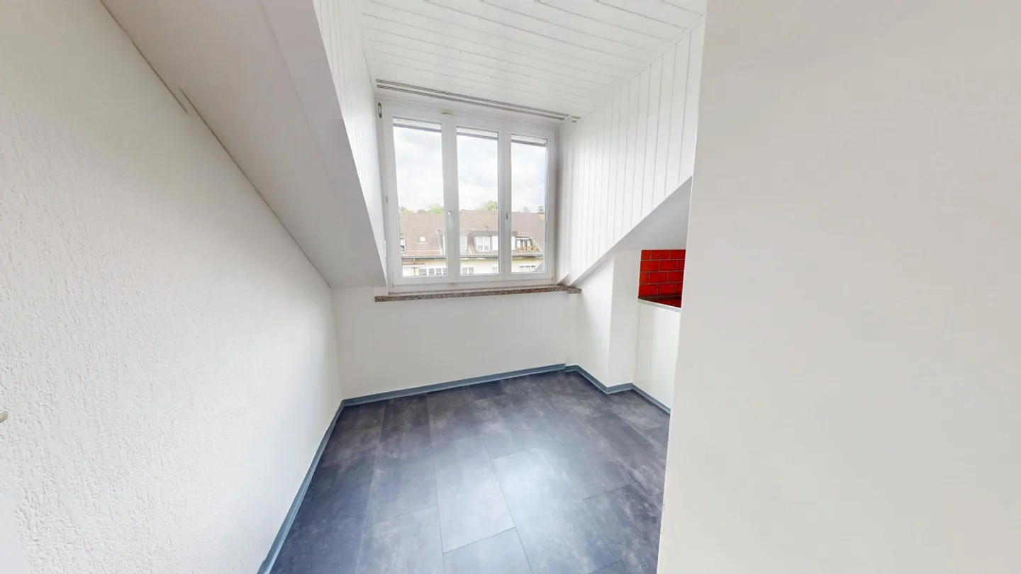 Vivre dans le vert, à 5 minutes de la ville - Appartement partiellement rénové - Photo 9 sur 13