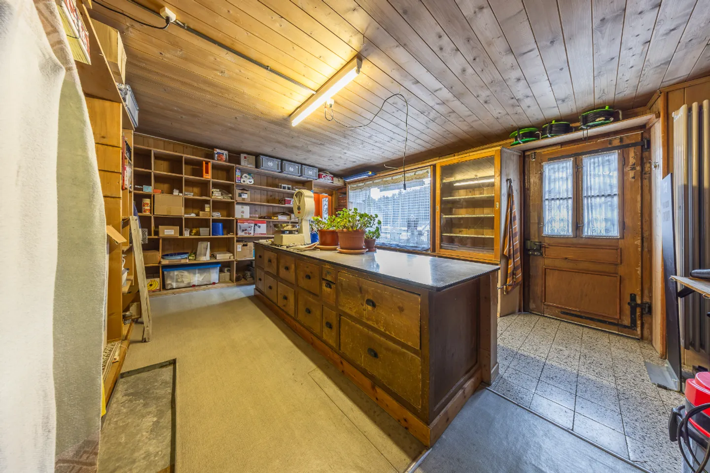 Occasion rare : bâtiment à usage mixte à Jaun - Photo 6 sur 12