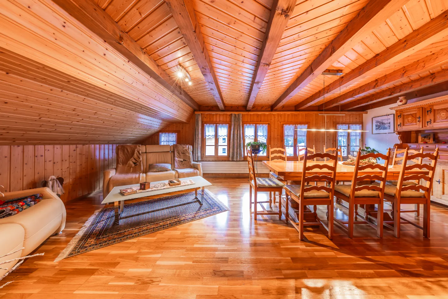 Occasion rare : bâtiment à usage mixte à Jaun - Photo 10 sur 12