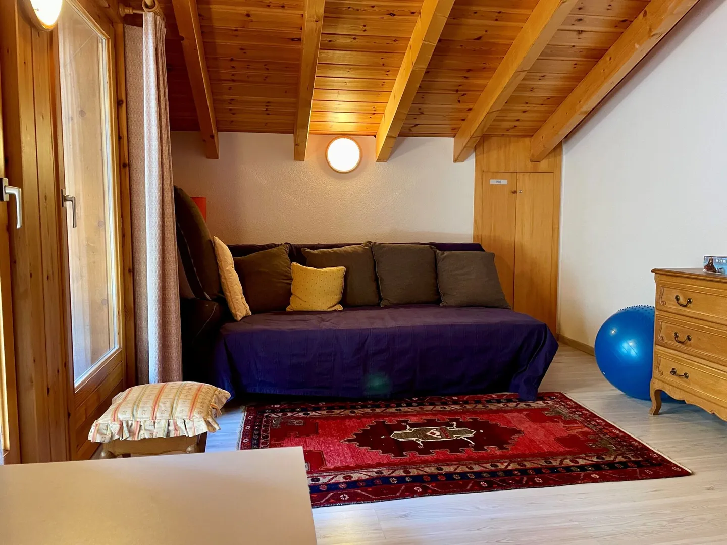 Stunning Duplex Apartment with Views - Photo 15 of 24