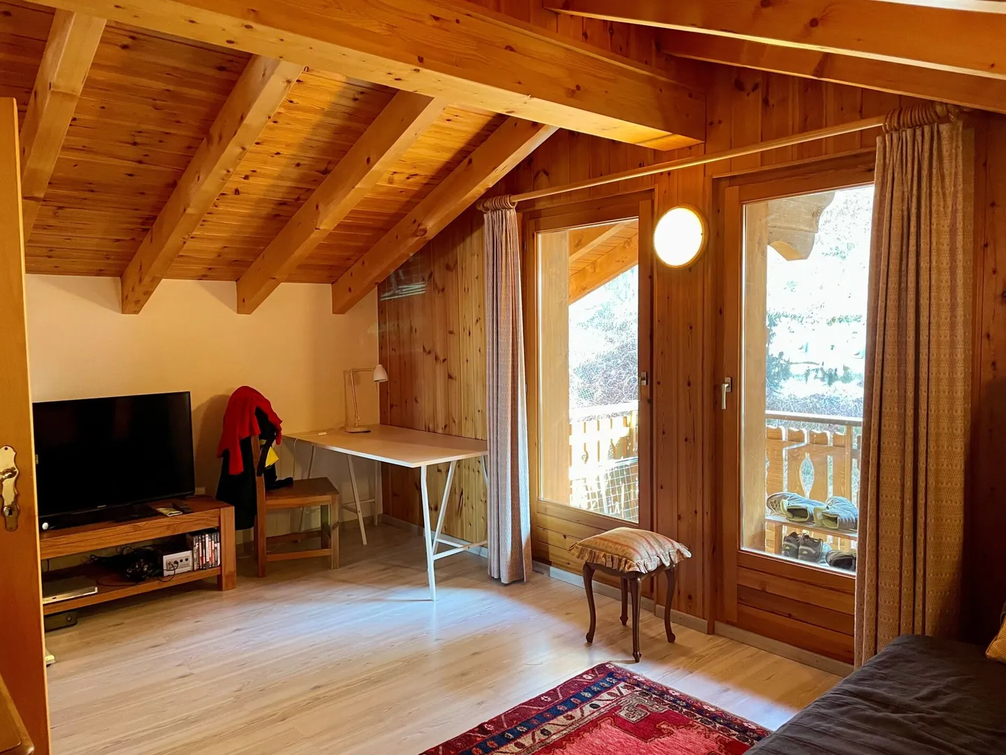 Stunning Duplex Apartment with Views - Photo 16 of 24