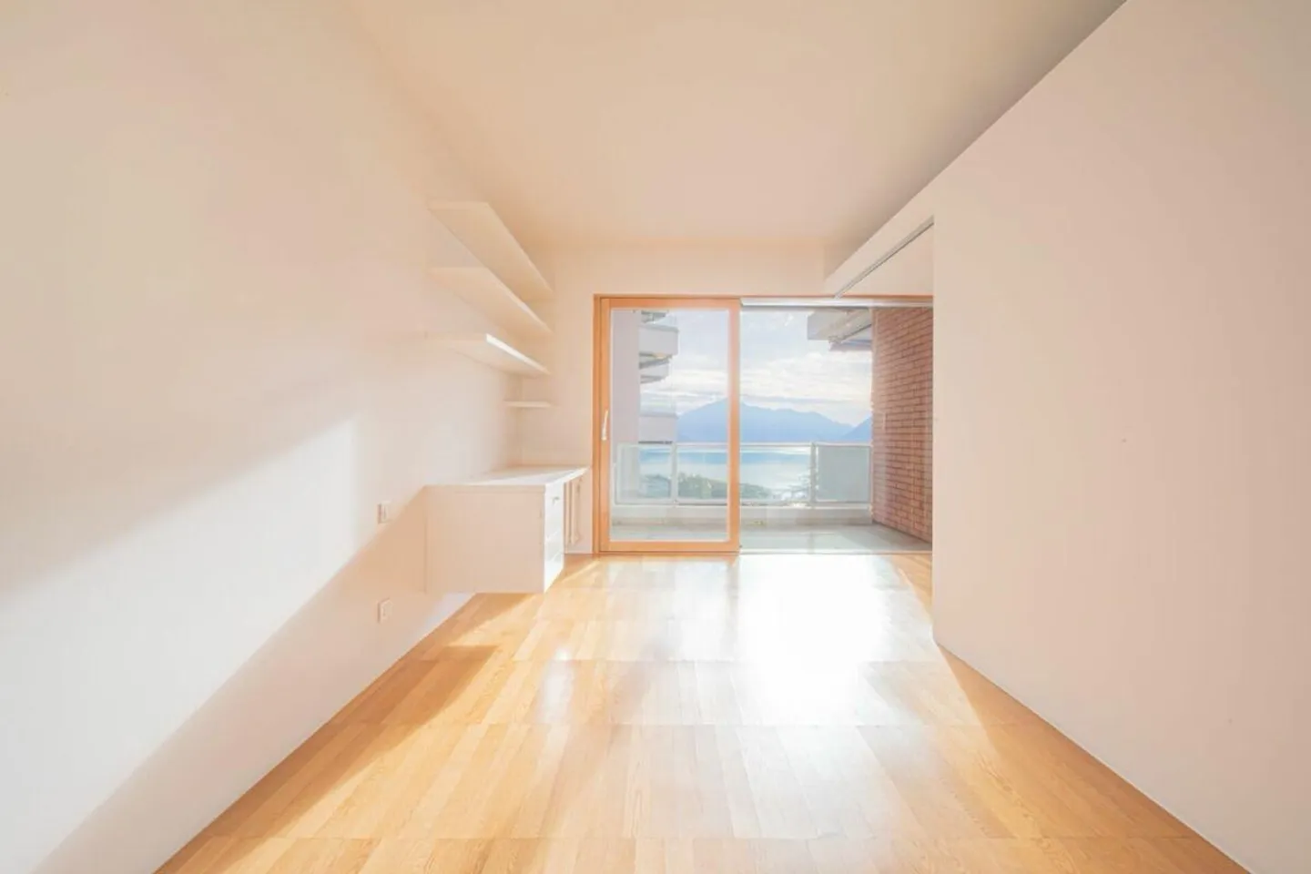 Boutique-Wohnung mit Panoramablick auf den Luganersee - Foto 4 von 7