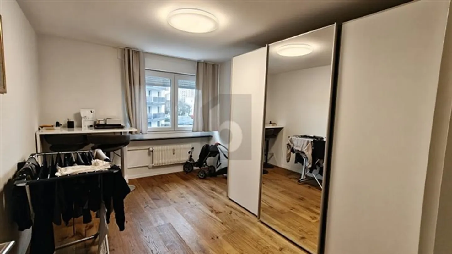 PLAN D'ÉTAGE ATTRACTIF AVEC BALCON - Photo 5 sur 6