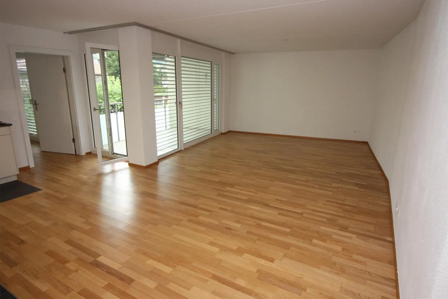 Appartement au rez-de-chaussée avec connexion directe en train à Berne et Thun - Photo 3 sur 6