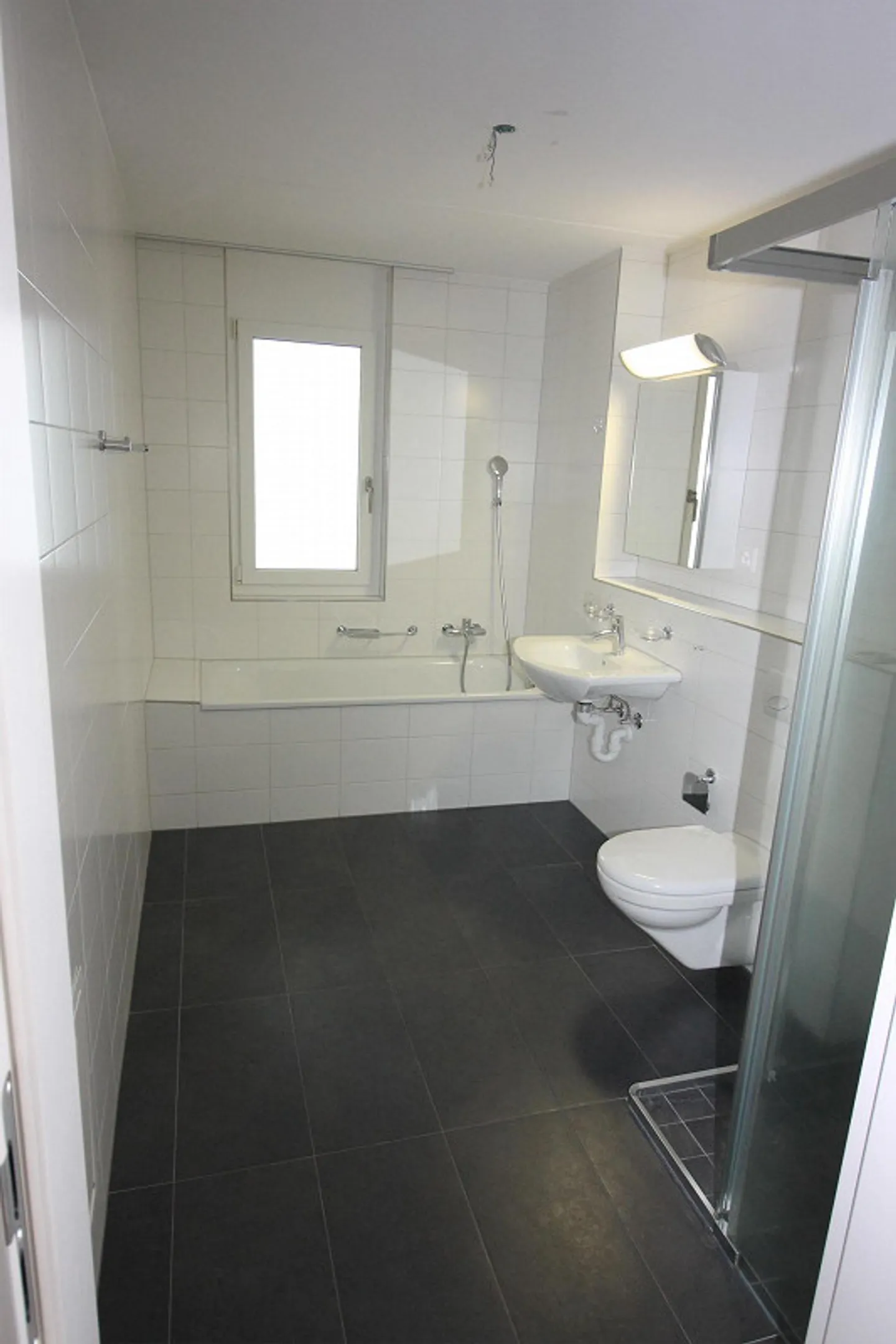 Appartement au rez-de-chaussée avec connexion directe en train à Berne et Thun - Photo 5 sur 6