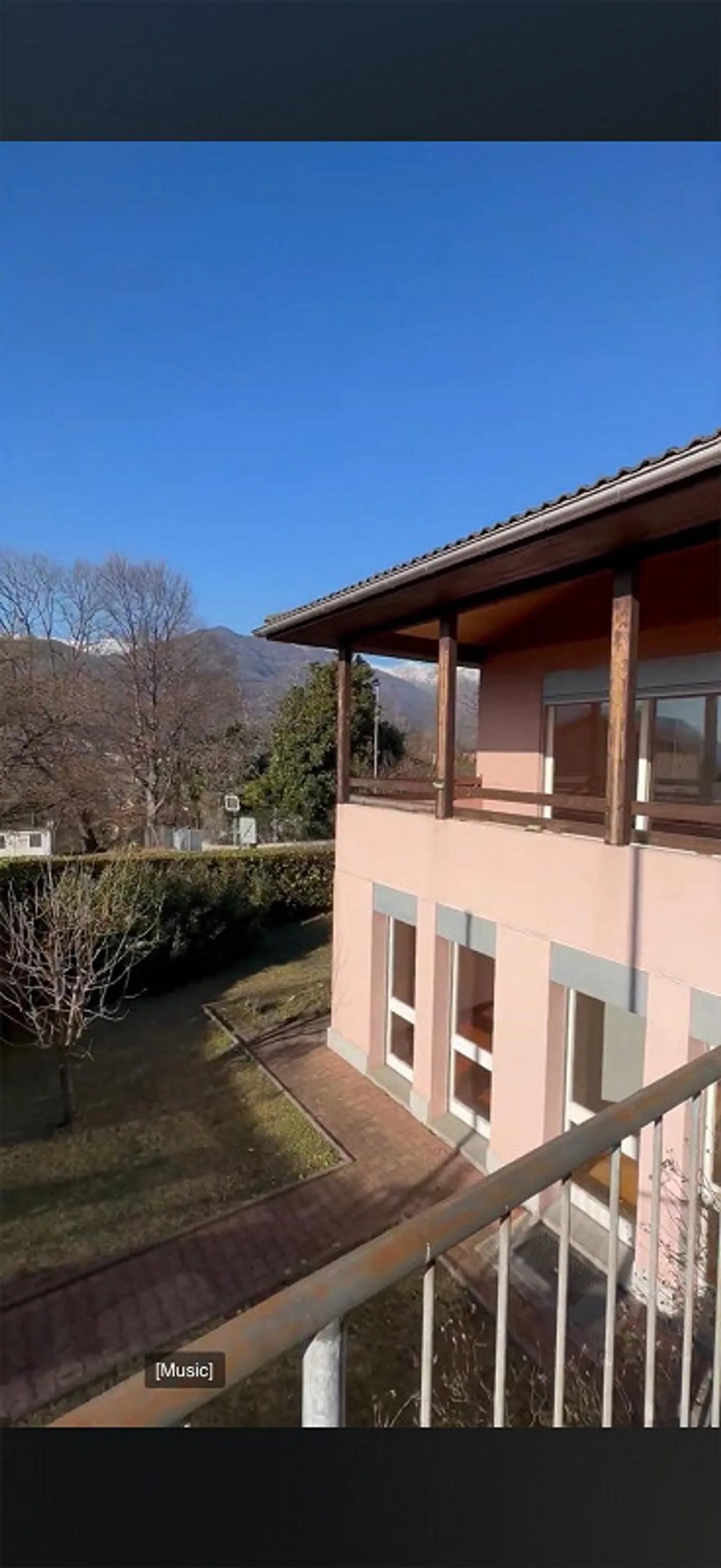 Villetta indipendente con giardino - Foto 2 di 21
