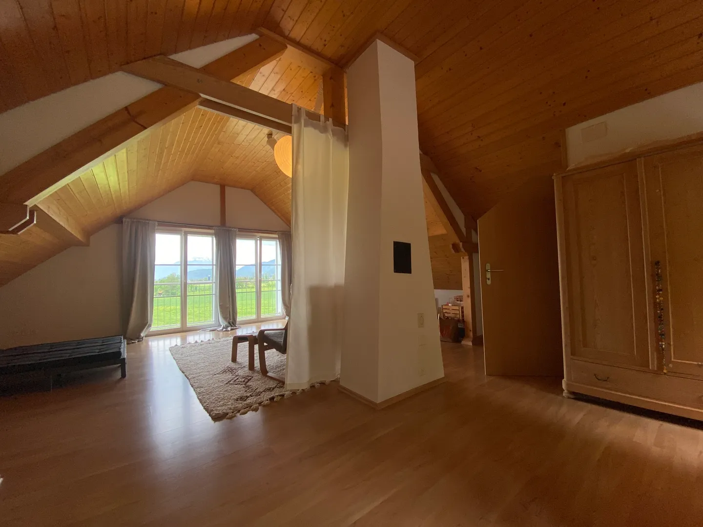 Maison individuelle spacieuse de 5,5 pièces avec belle vue à louer - Photo 5 sur 20