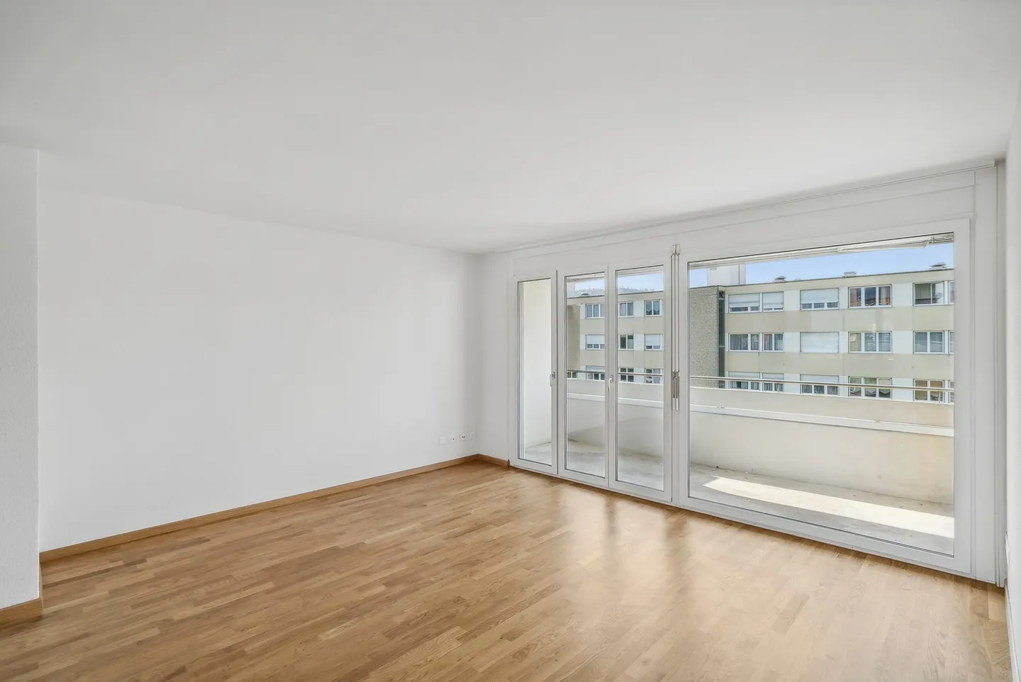 Appartement spacieux de 3,5 pièces - Photo 1 sur 5