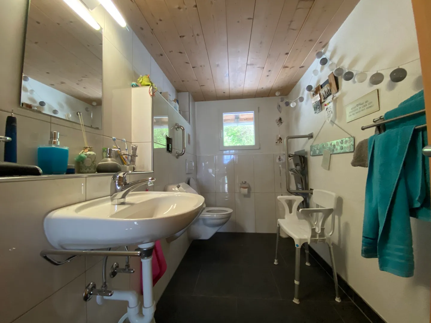 Maison individuelle spacieuse de 5,5 pièces avec belle vue à louer - Photo 9 sur 20