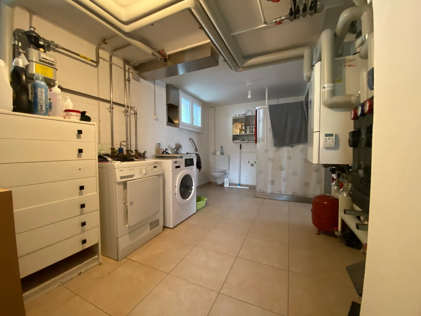 Maison individuelle spacieuse de 5,5 pièces avec belle vue à louer - Photo 18 sur 20