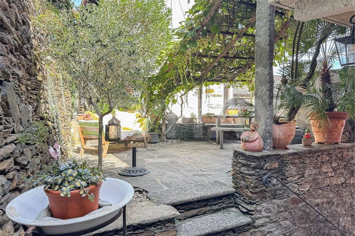 4-room house - Photo 4 of 13