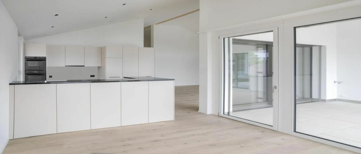 Appartamento attico esclusivo con vista unica sul lago e sulle montagne - Foto 5 di 12