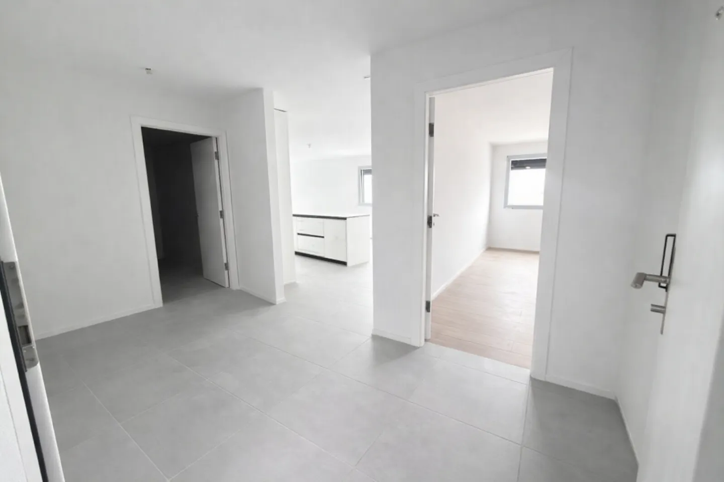 Appartamento nuovo di 3,5 locali al piano terra a Farvagny - Foto 2 di 10
