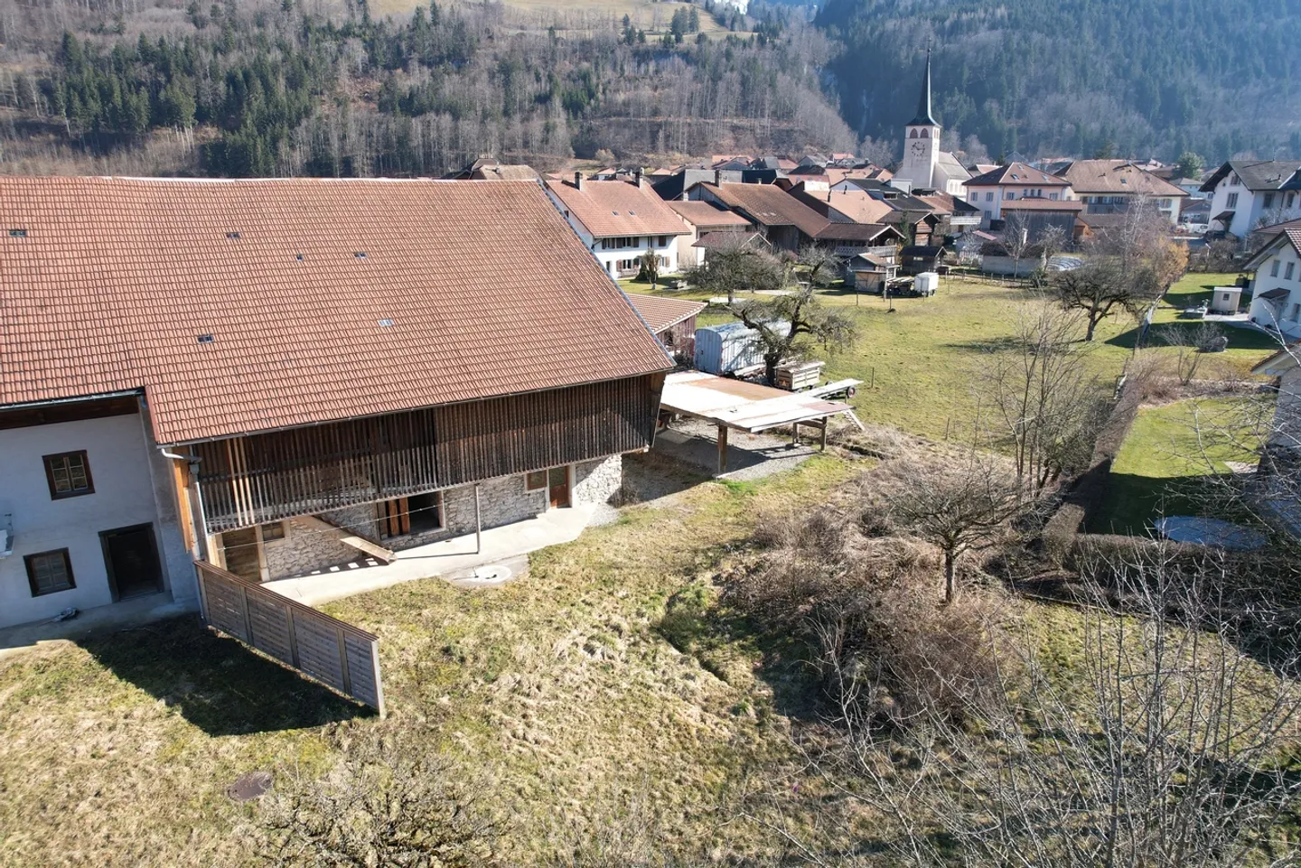 New 4.5-room duplex apartment in a renovated farmhouse - Photo 3 of 3