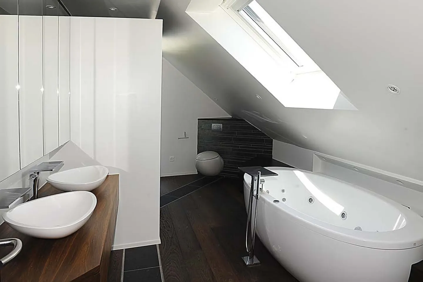 Appartement en Attique de Rêve avec Deux Grandes Terrasses - Photo 13 sur 17