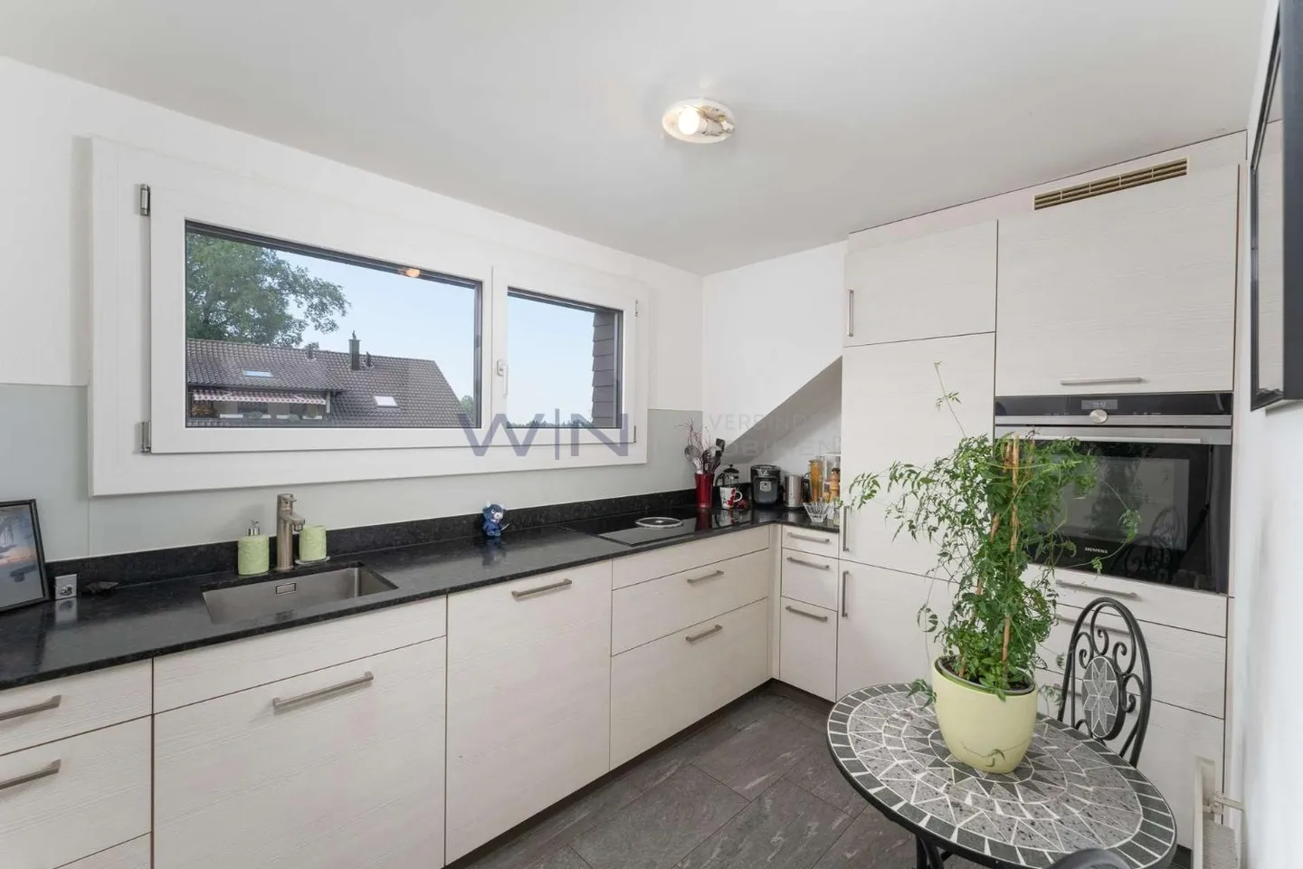 Charmante Wohnung mit Balkon - Foto 1 von 5