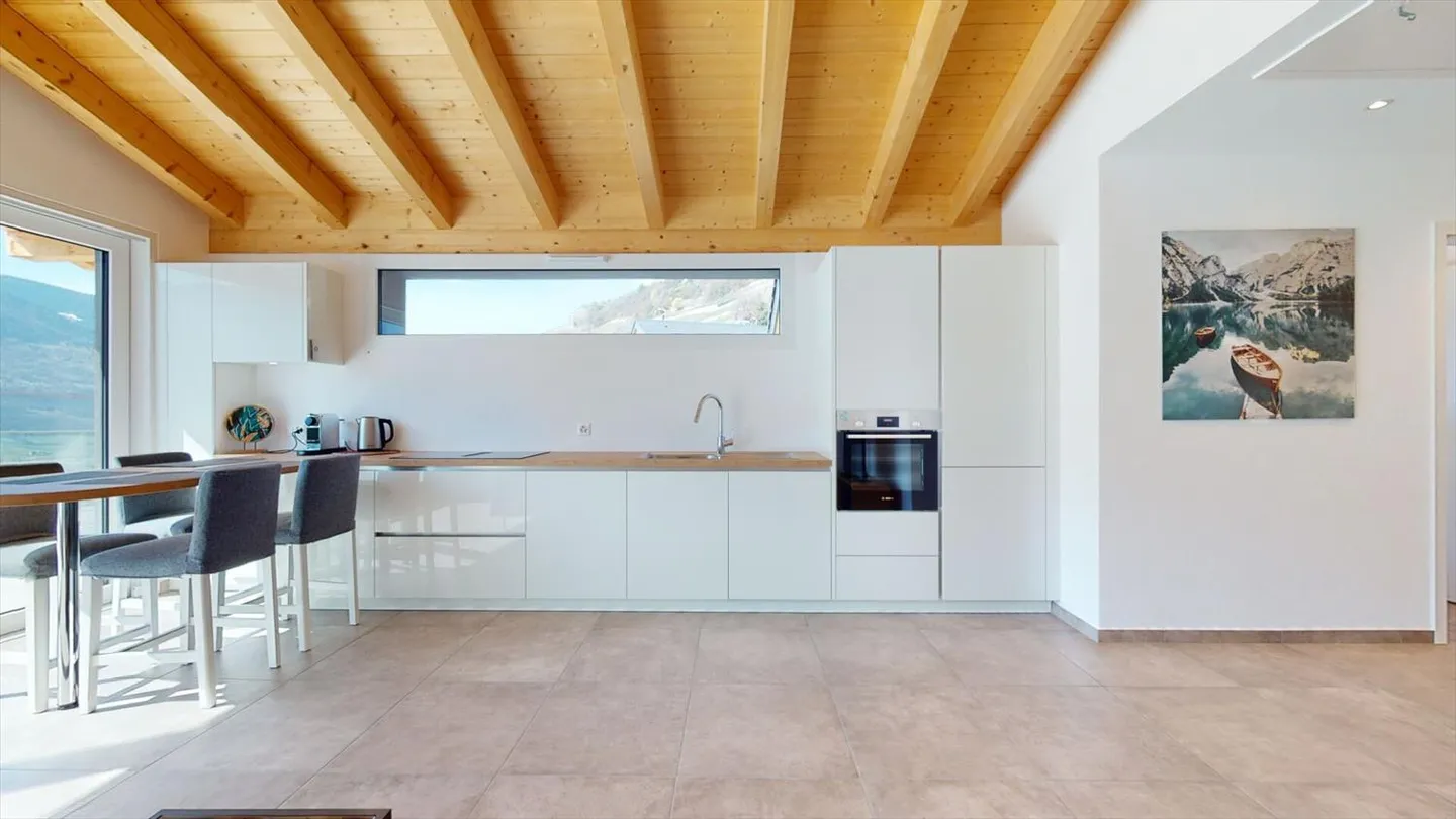 Panoramic Penthouse - Photo 5 of 13