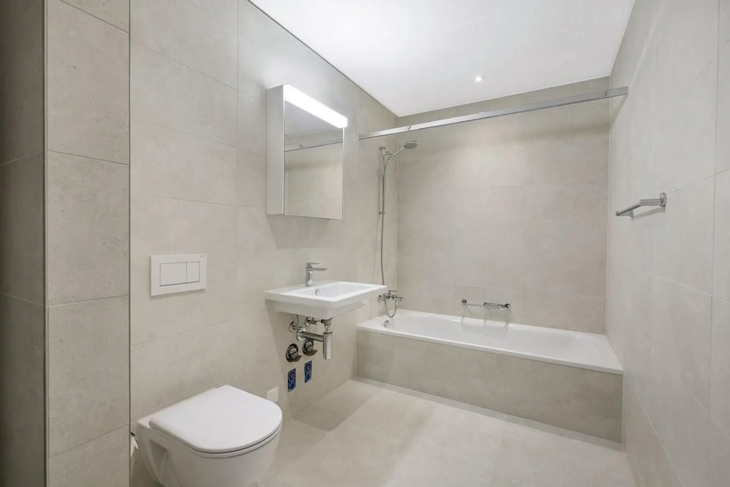 Appartamento moderno con vista unica! - Foto 3 di 9