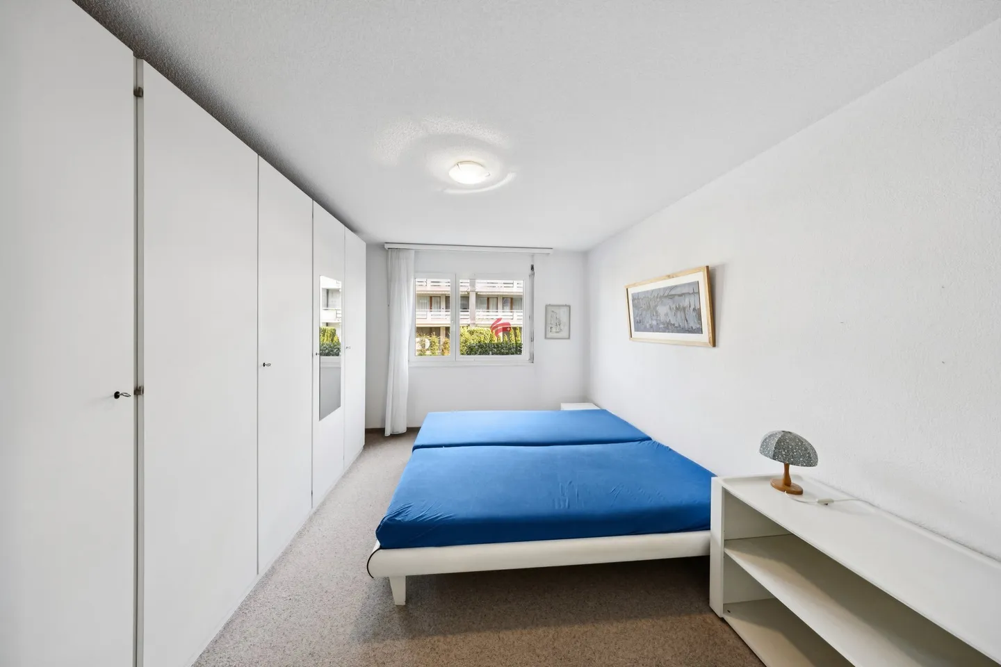 Charming Ground Floor Apartment - Photo 5 of 14