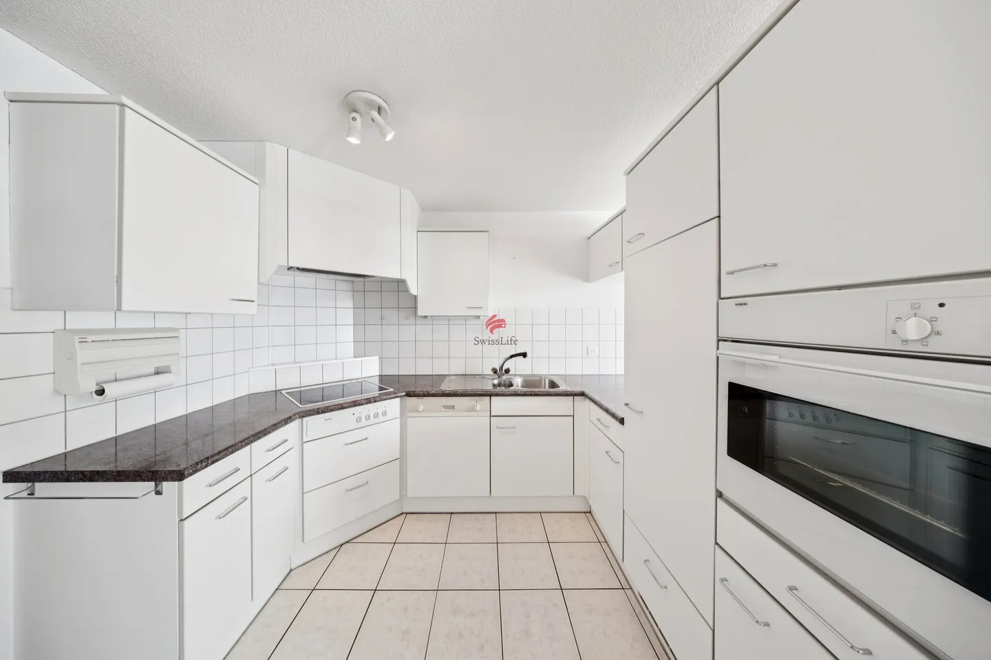 Charming Ground Floor Apartment - Photo 8 of 14