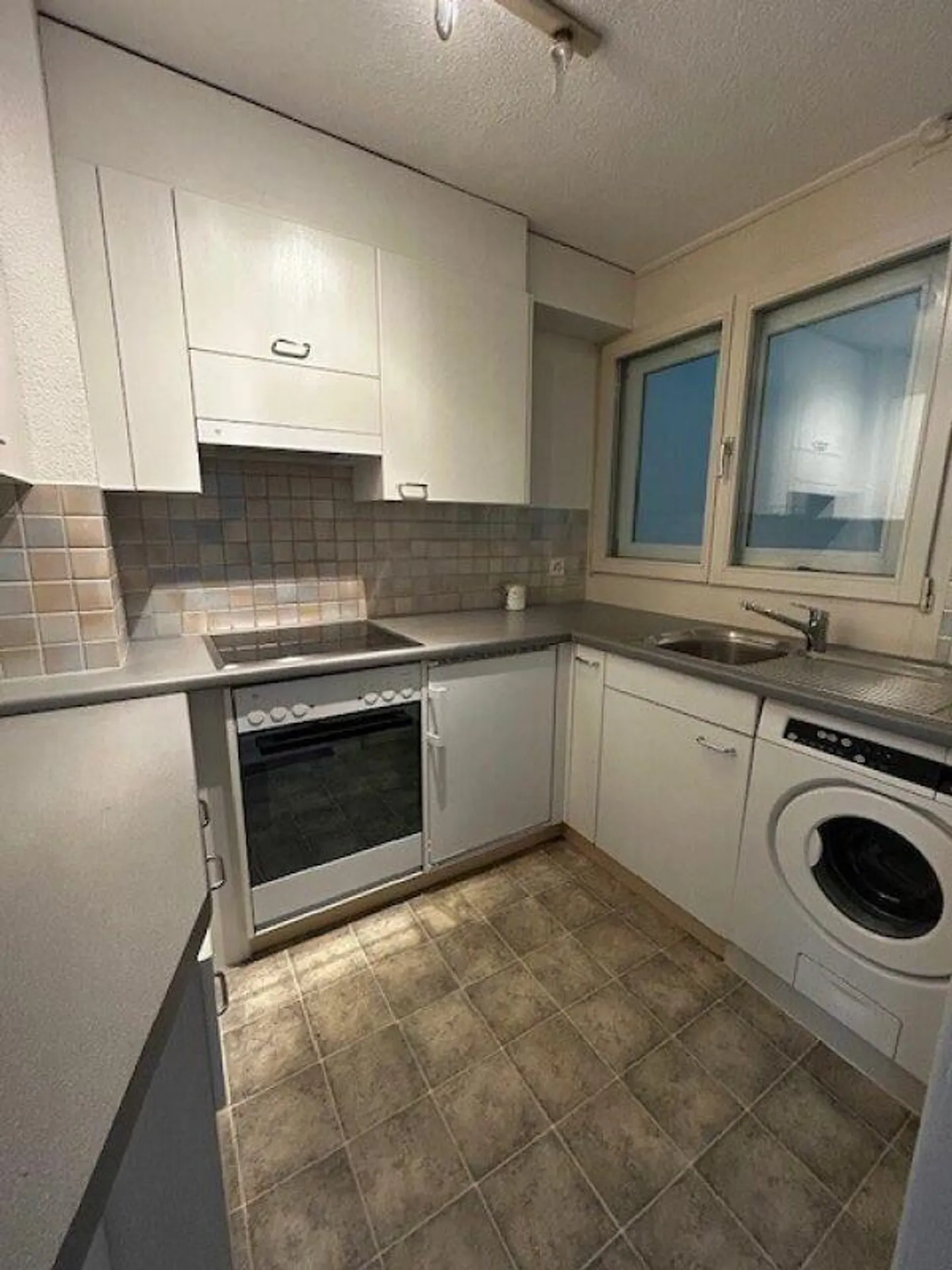 Appartement ensoleillé de 3.5 pièces au 3ème étage - Photo 2 sur 8