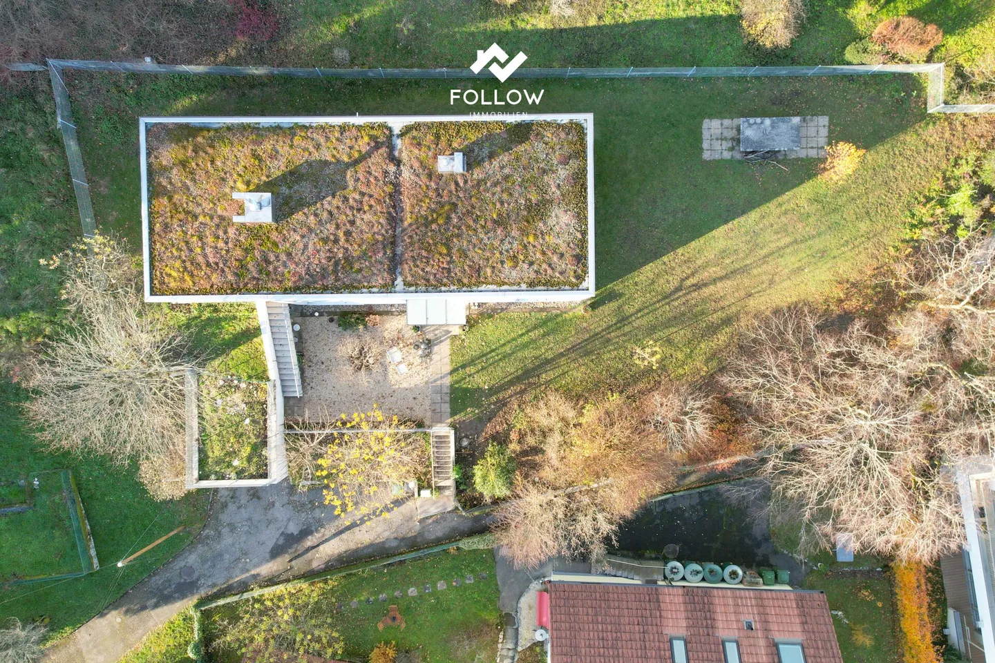 Detached single-family house in a privileged hillside location - plenty of space, panoramic views, and privacy - Photo 12 of 21