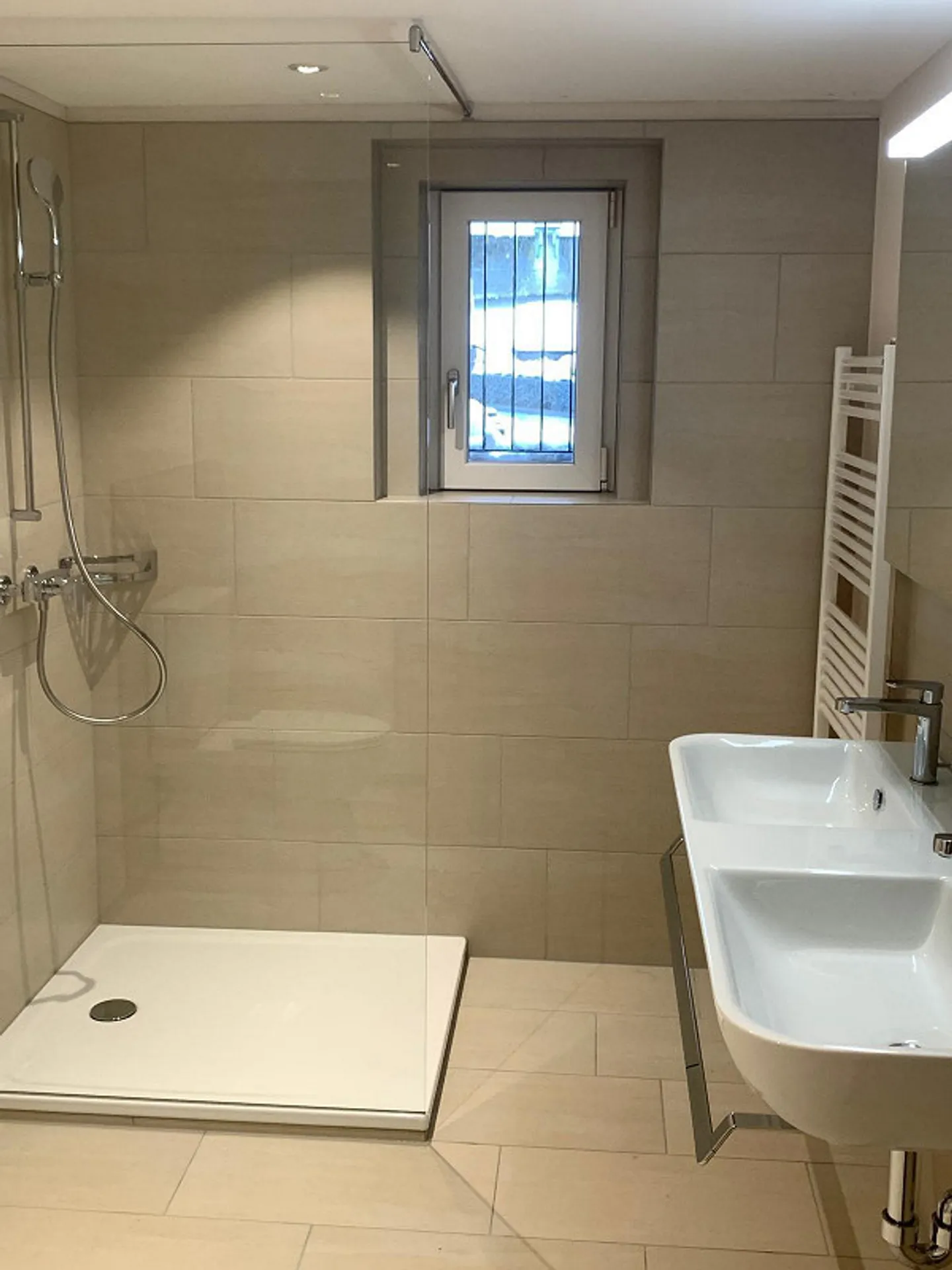 Modernes Apartment mit Talblick - Foto 5 von 8