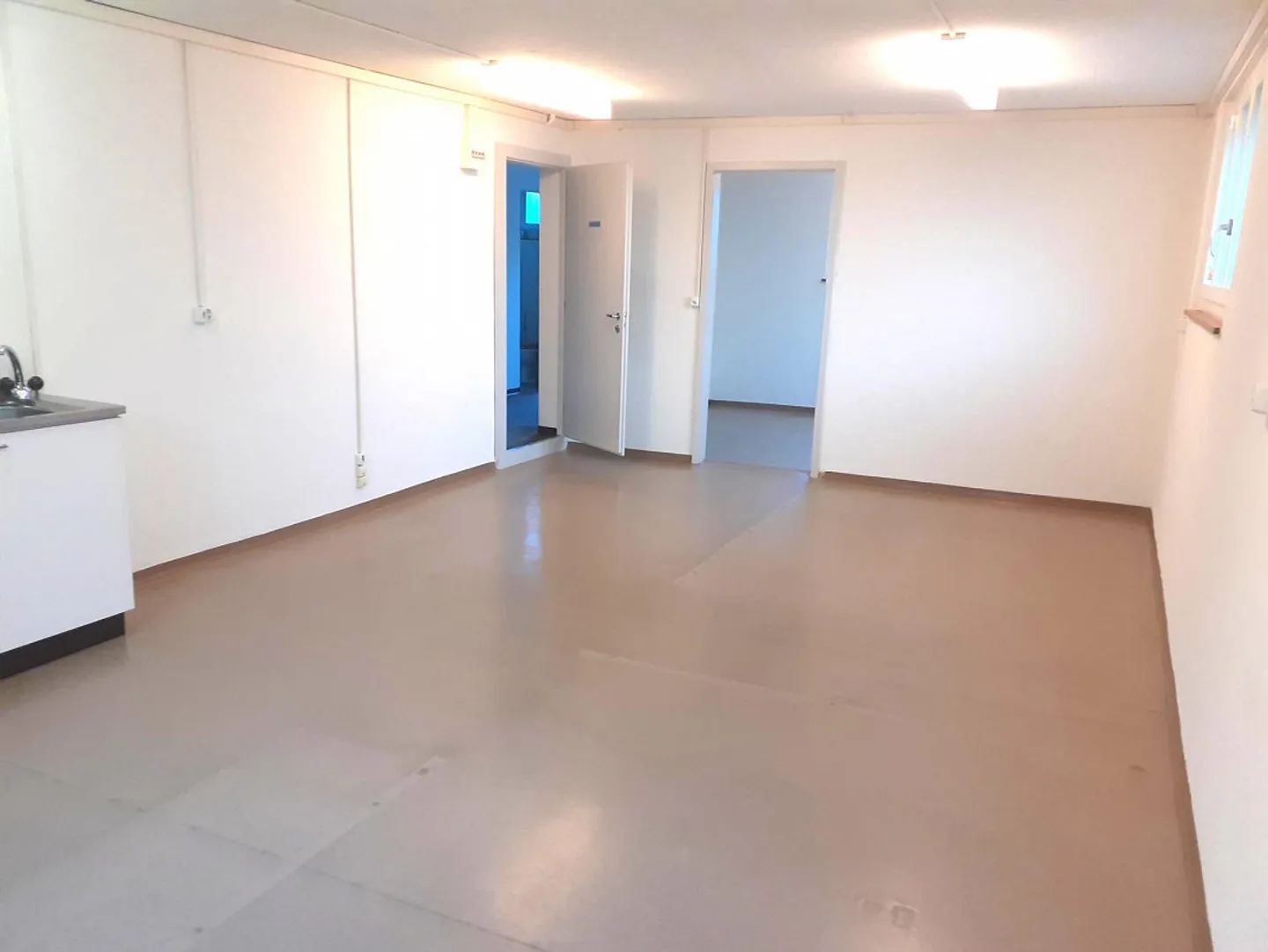 «Gewerberaum an bester Passantenlage mitten im Zentrum von Küsnacht» - Foto 3 von 6