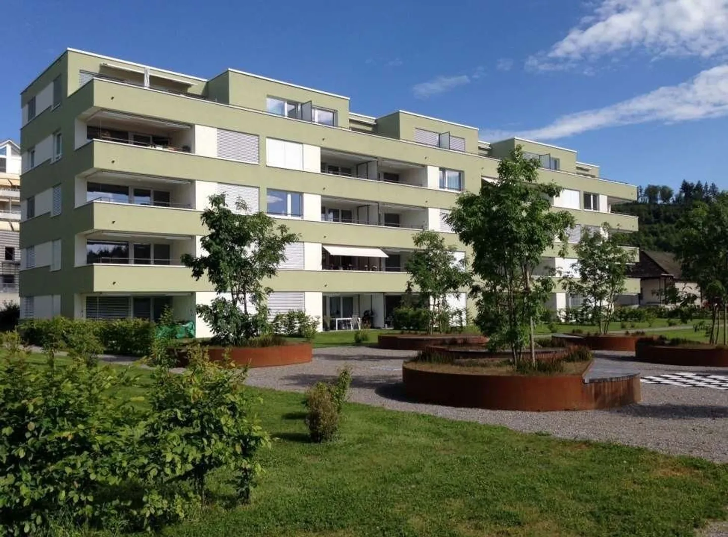 Parking space for rent in the heart of Schöftland! - Photo 1 of 1