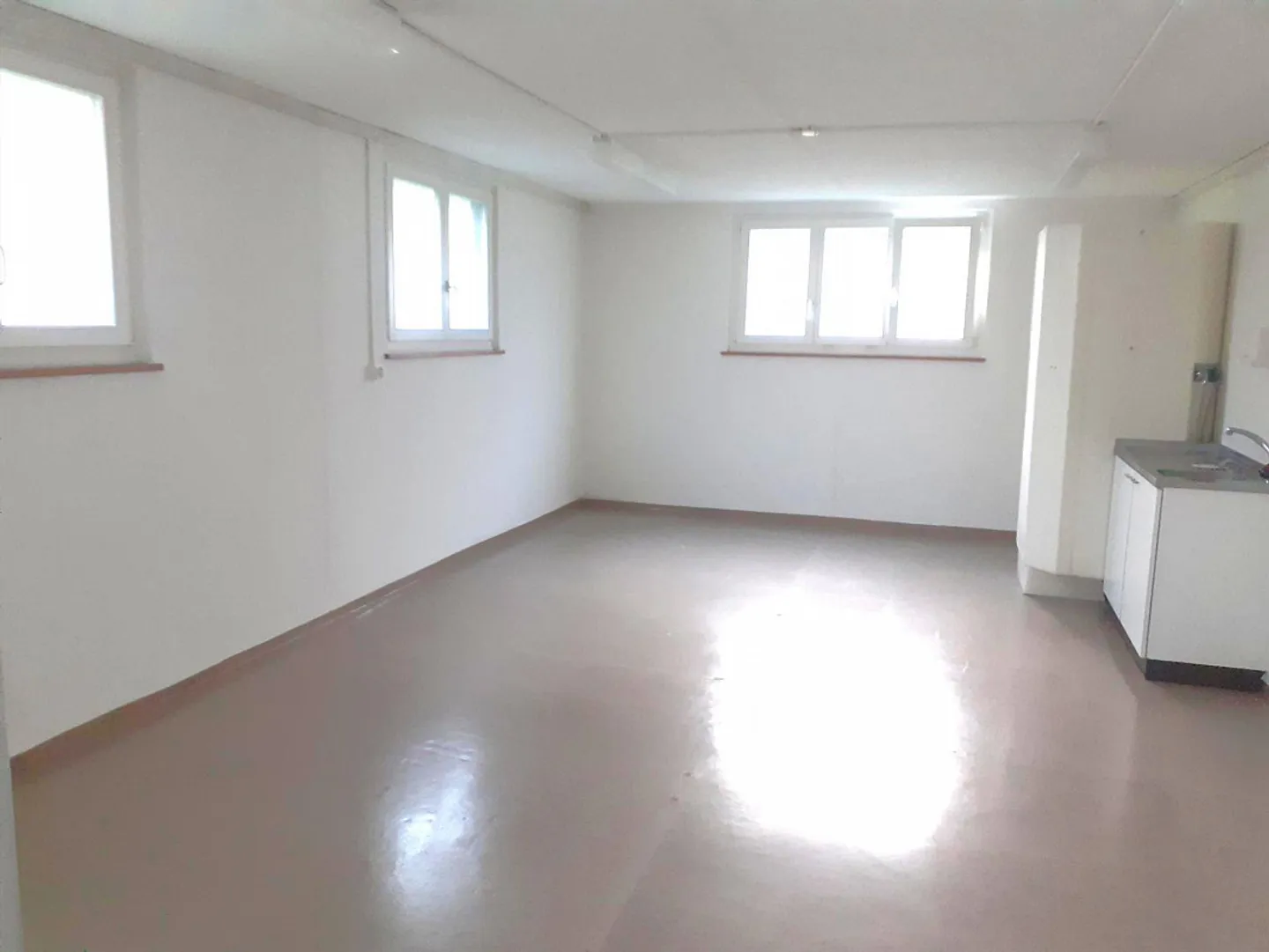 «Gewerberaum an bester Passantenlage mitten im Zentrum von Küsnacht» - Foto 4 von 6