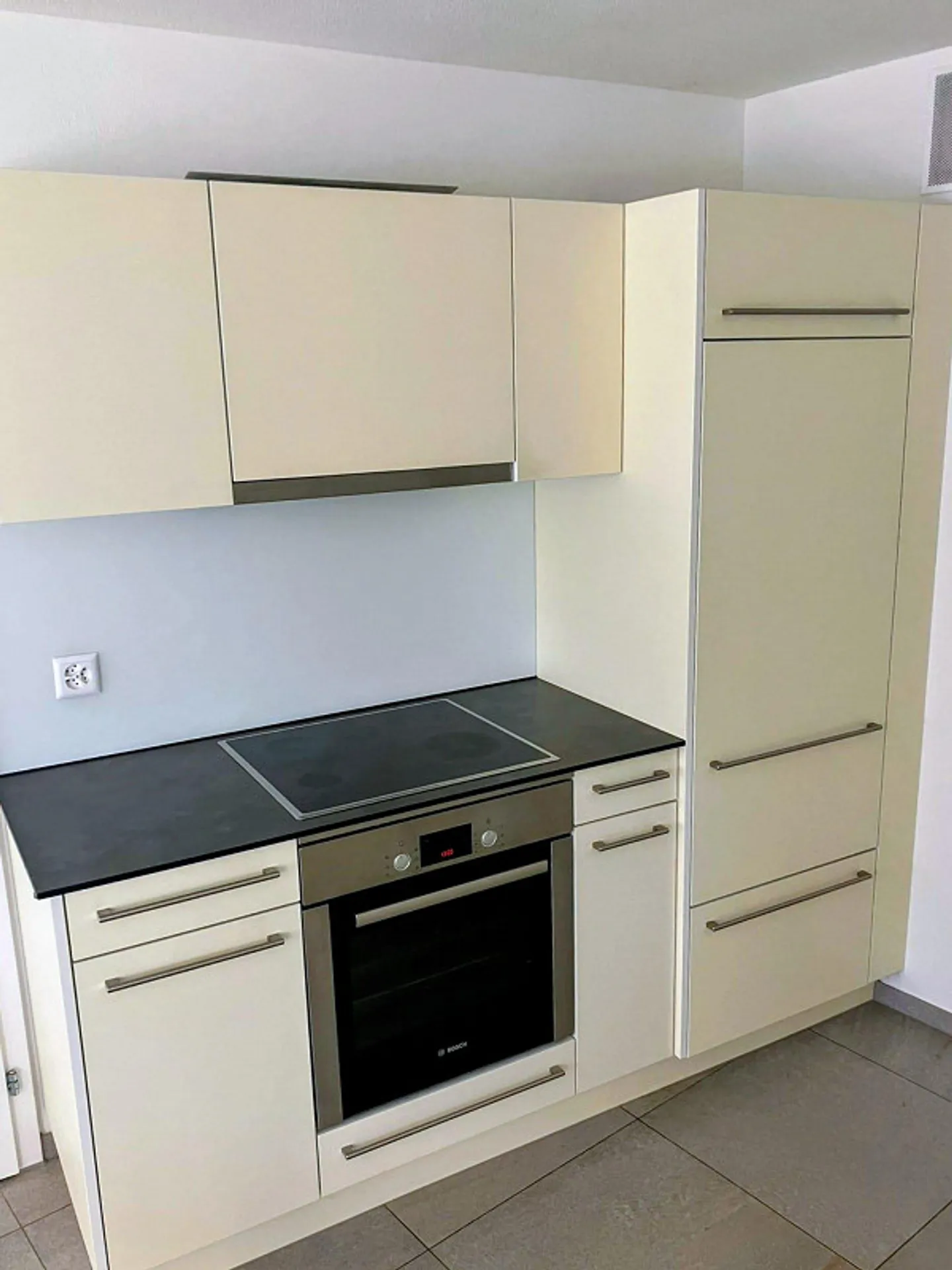 Beautiful 2.5-room apartment with lake view – 50 m², terrace & garden - Photo 7 of 12