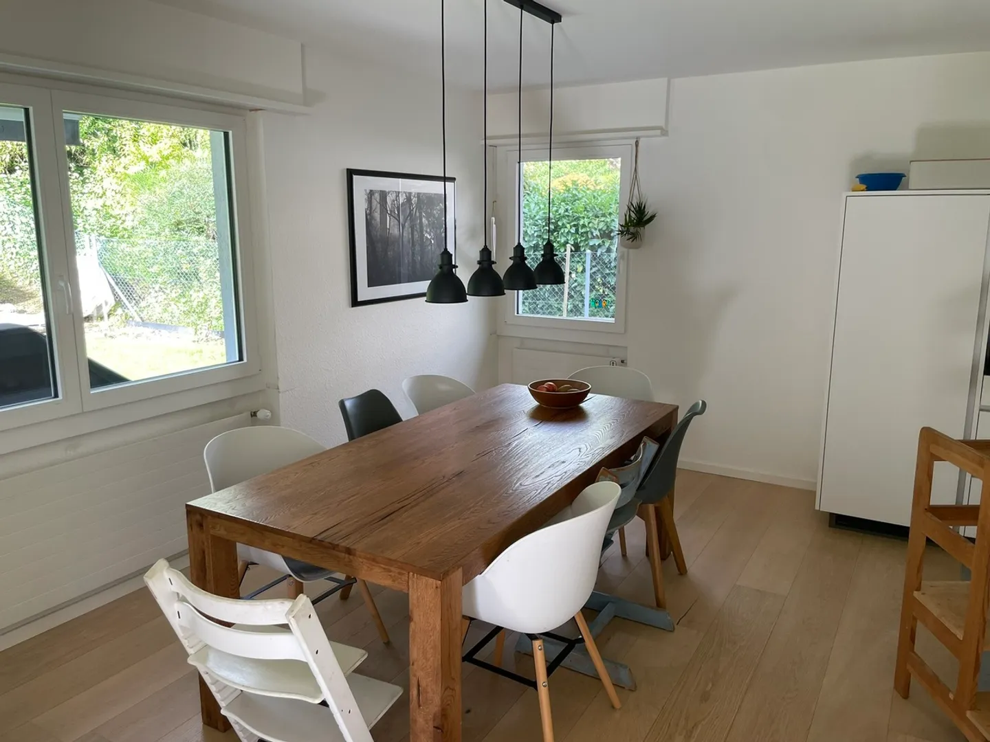 7 Zimmer-Einfamilienhaus mit 1.5 Zimmer-Einliegerwohnung (im Baurecht) - Foto 4 von 14