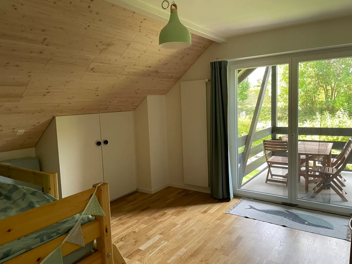 7 Zimmer-Einfamilienhaus mit 1.5 Zimmer-Einliegerwohnung (im Baurecht) - Foto 6 von 14