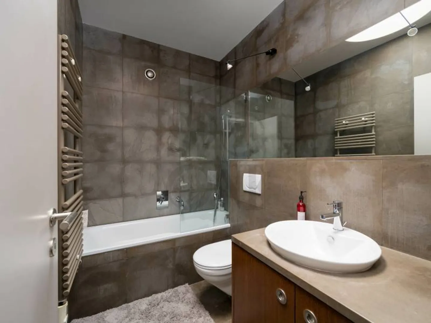 Maison Familiale Contemporaine avec Piscine - Photo 11 sur 11