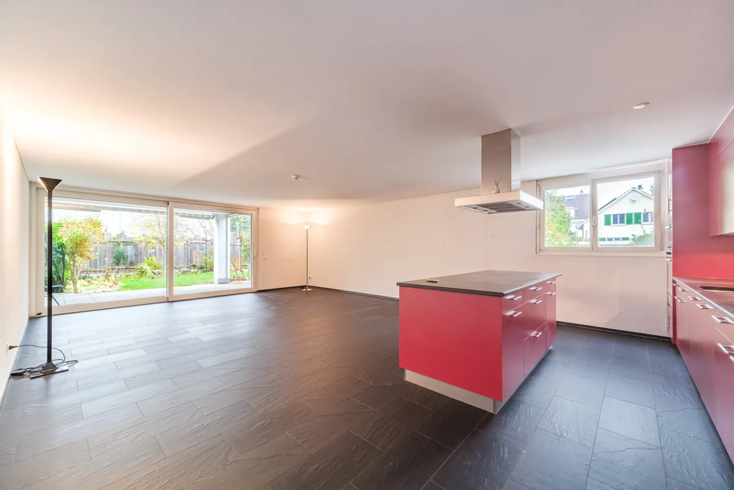 Grosse 5 1/2-Zimmer-Wohnung mit eigenem Garten - Photo 3 of 13