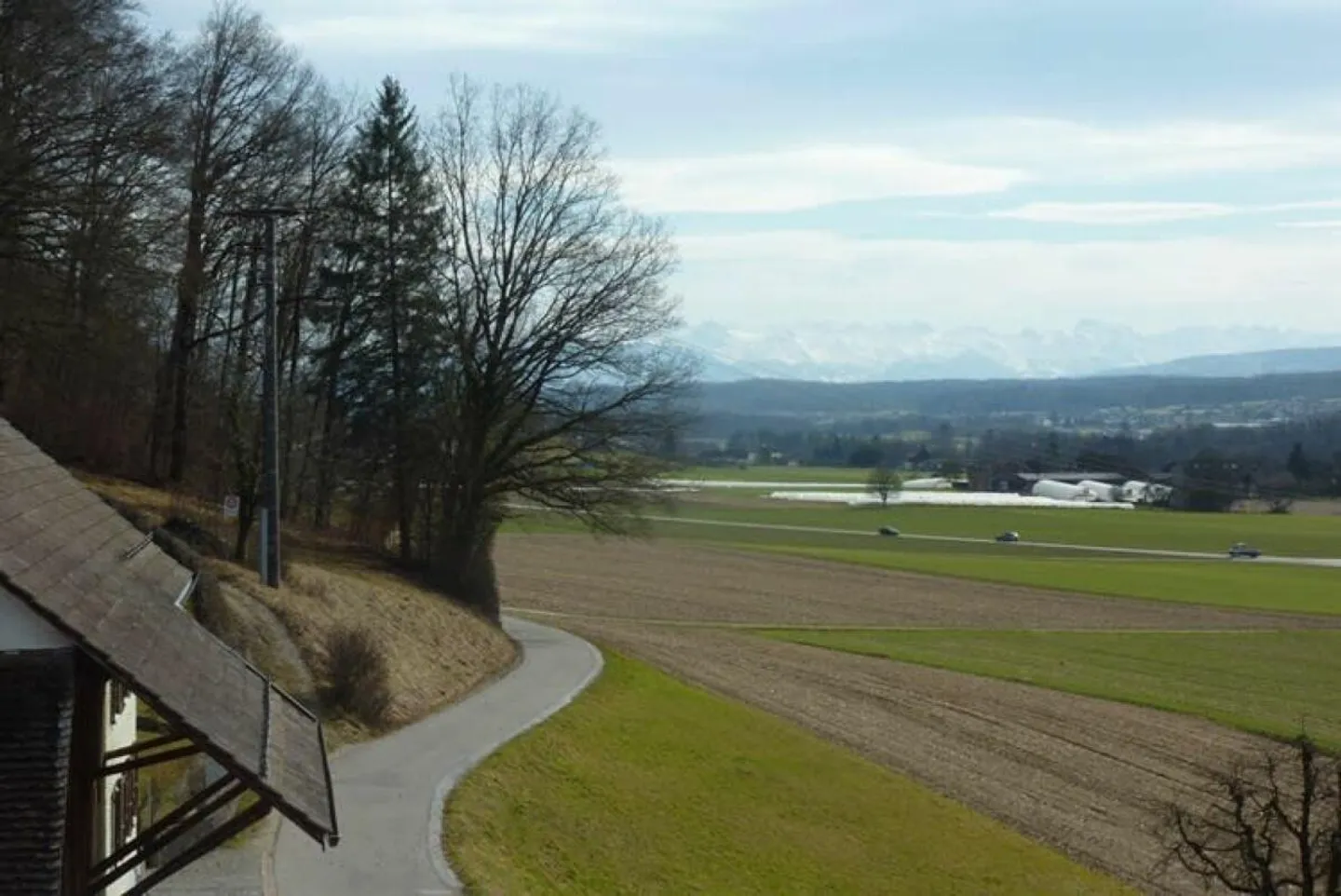 Charmante Wohnung in idyllischer Lage - Foto 2 von 8