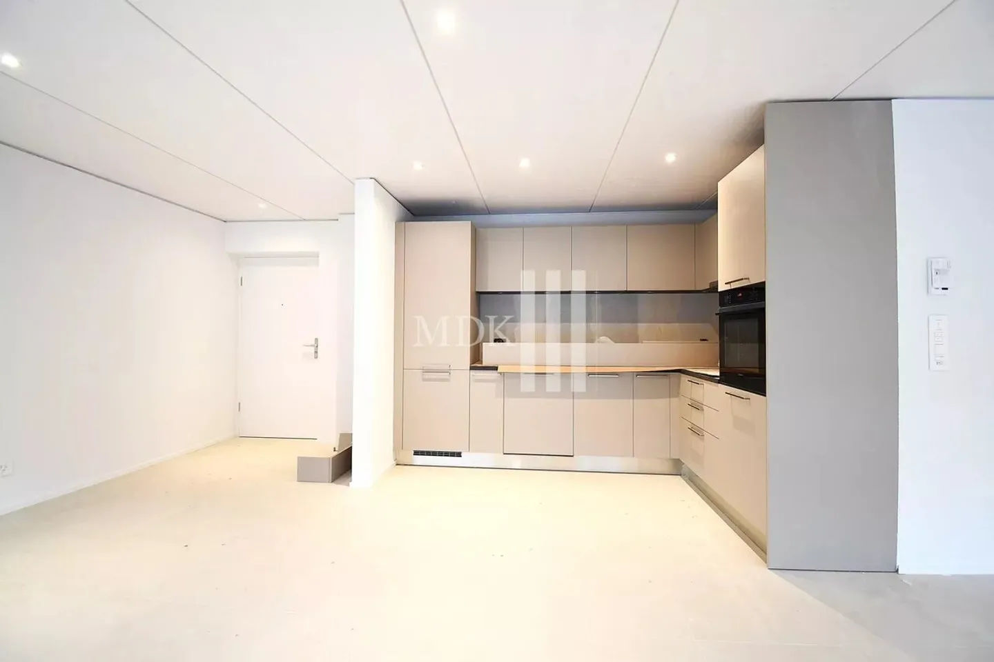 Magnificent new 3.5-room apartment on the 3rd floor - Photo 2 of 12